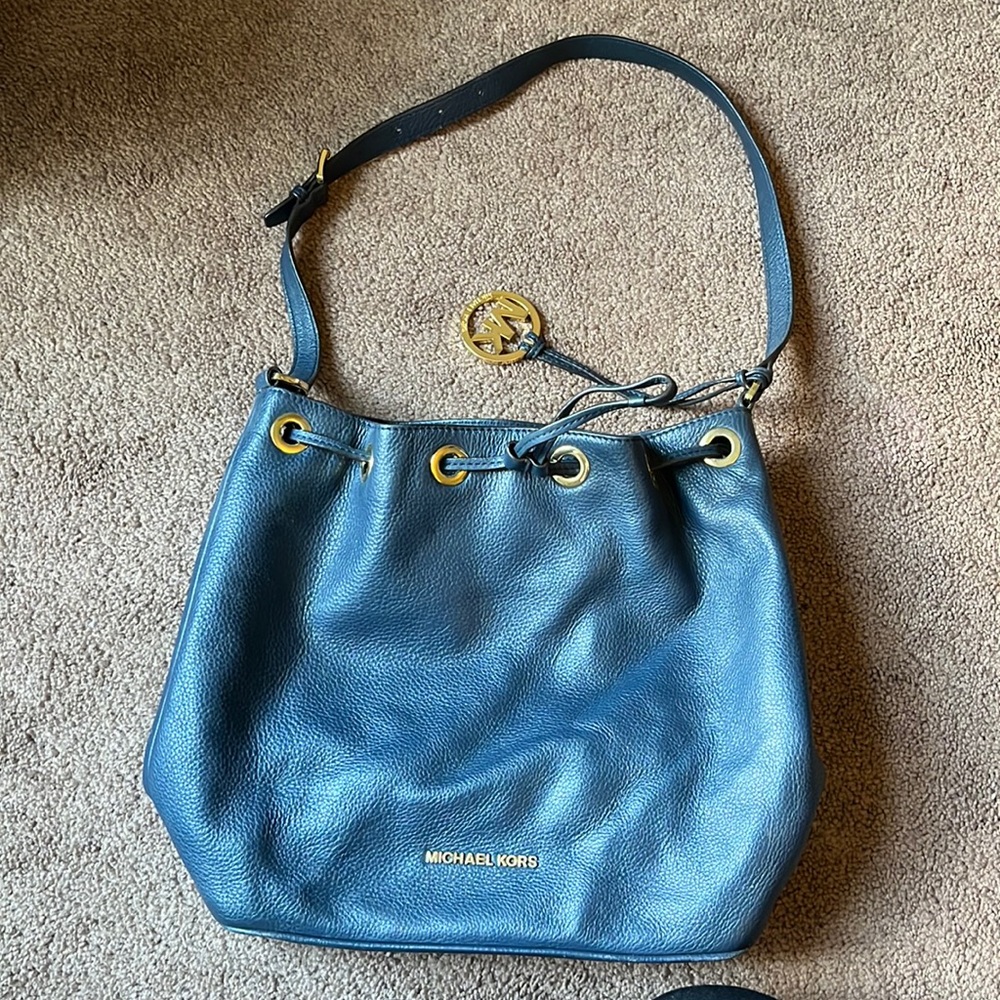 Navy Blue Michael Kors Bucket Purse